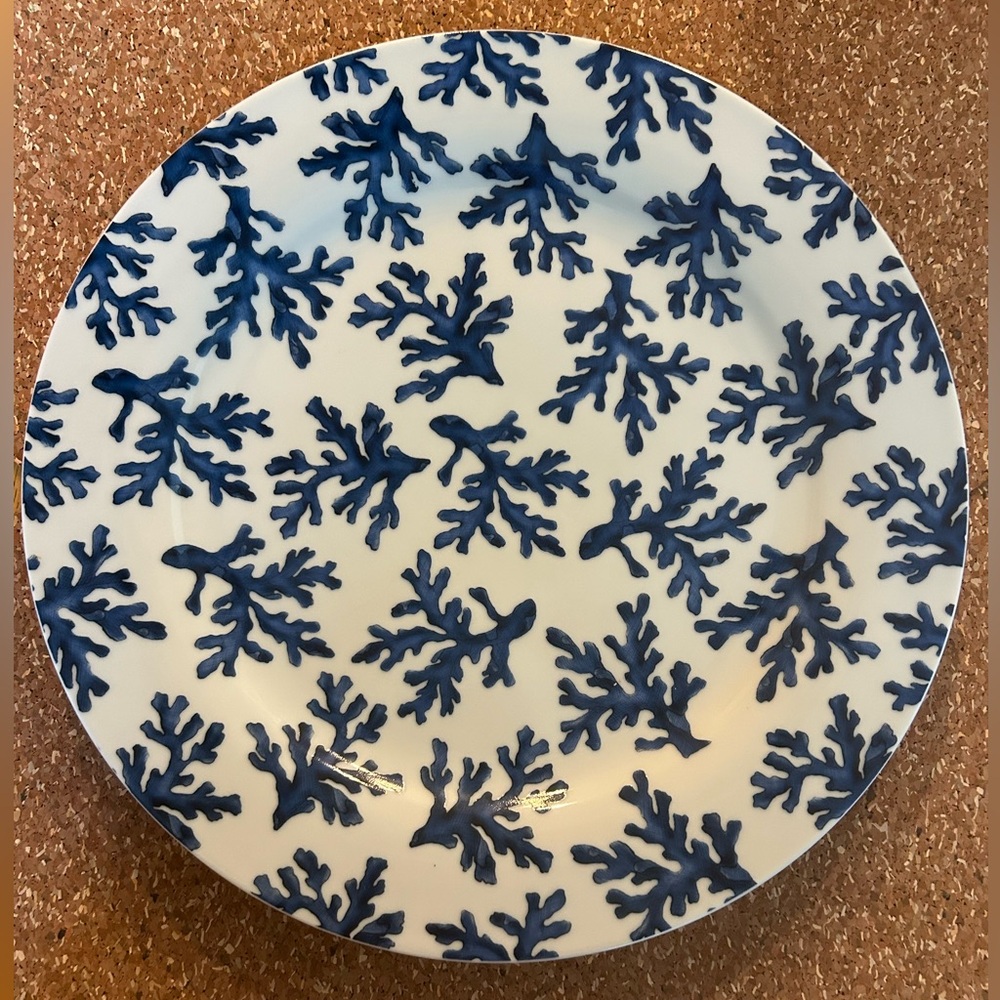 Z Gallerie Blue Coral 12” Ceramic Charger, Serving Plate. Retired EUC